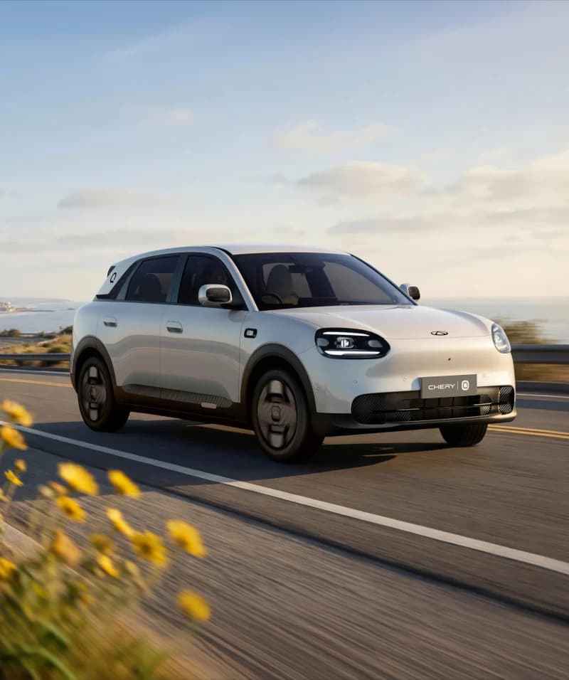 Chery Q on a coastal road