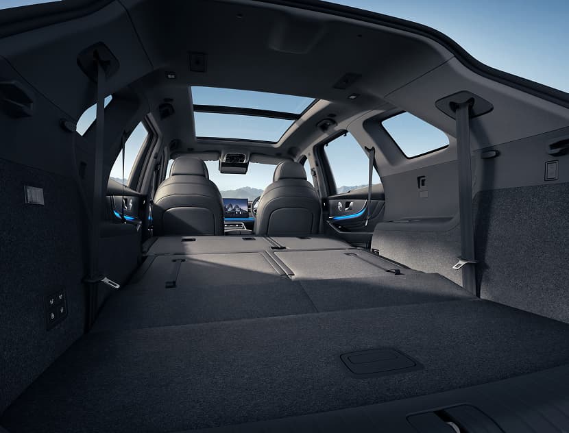 448L / 2 065L (Rear Seats Folded) Luggage Capacity